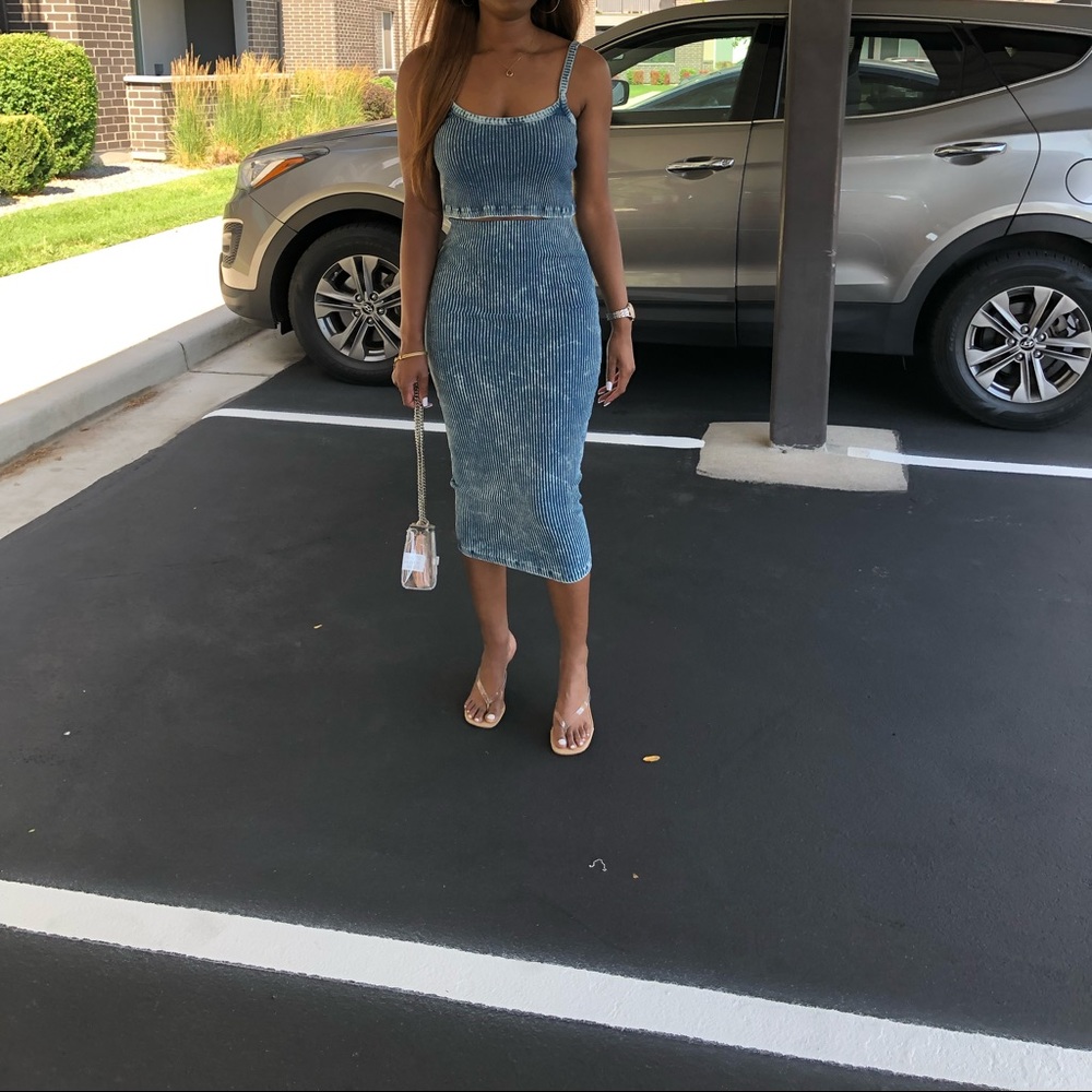 Zara  blue Tie dye crop top and skirt set